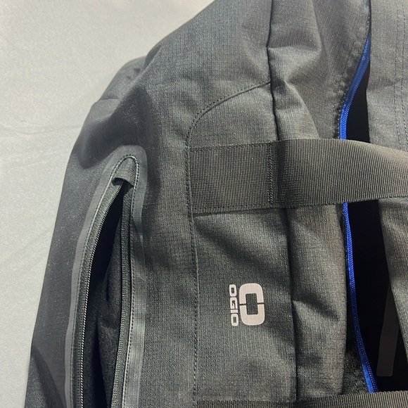 OGIO duffel bag - Picture 3 of 11